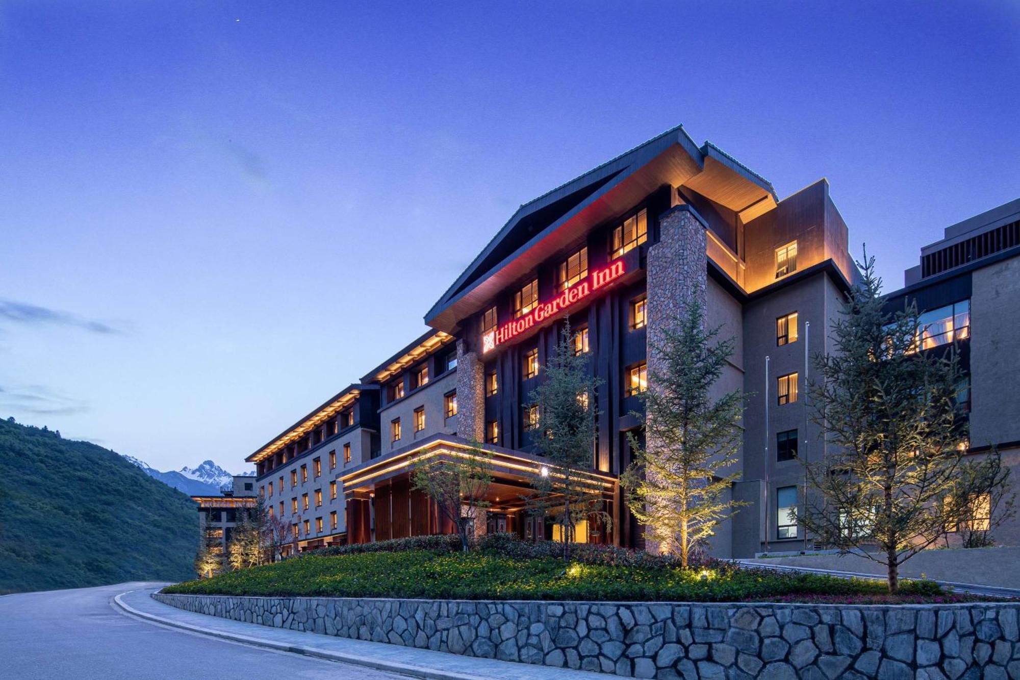 Hilton Garden Inn Jiuzhaigou Extérieur photo